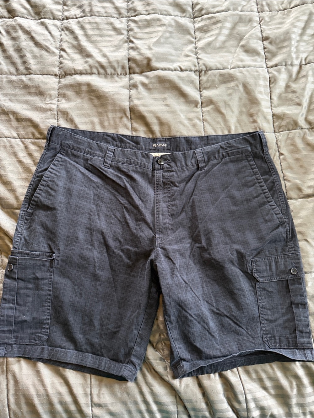 Jos. A. Bank Men's Charcoal Gray Cargo Shorts